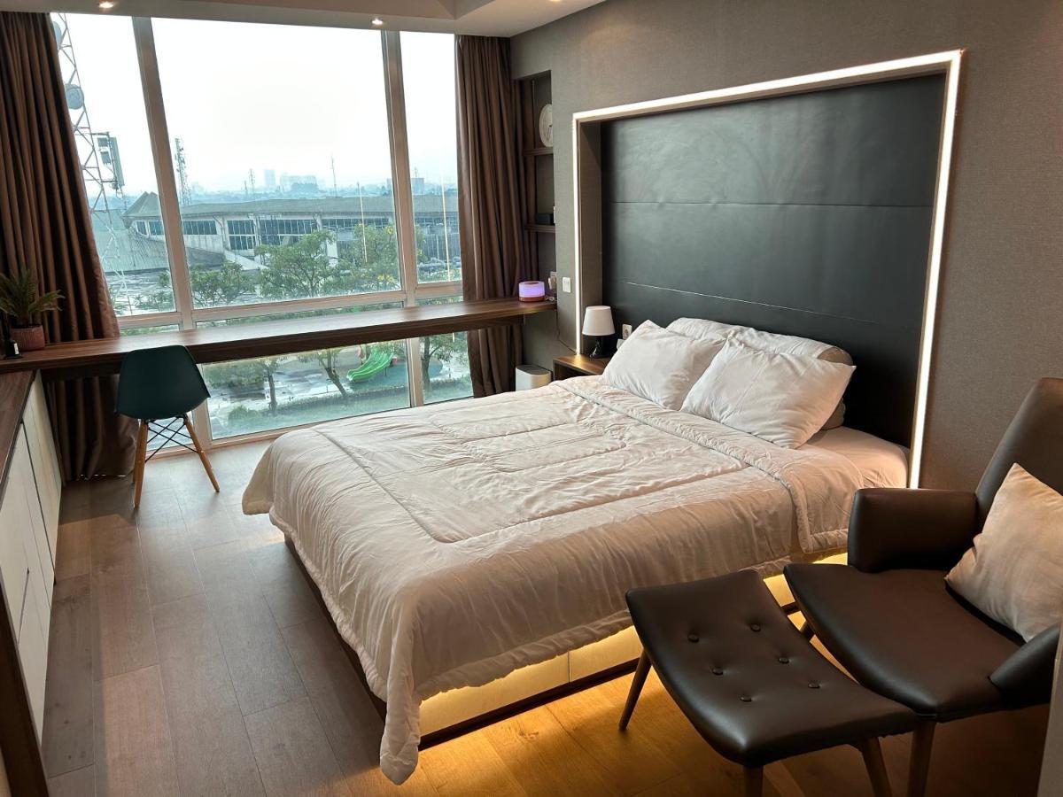 U Residence 2 Studio Apartment Pool View Tangerang Esterno foto