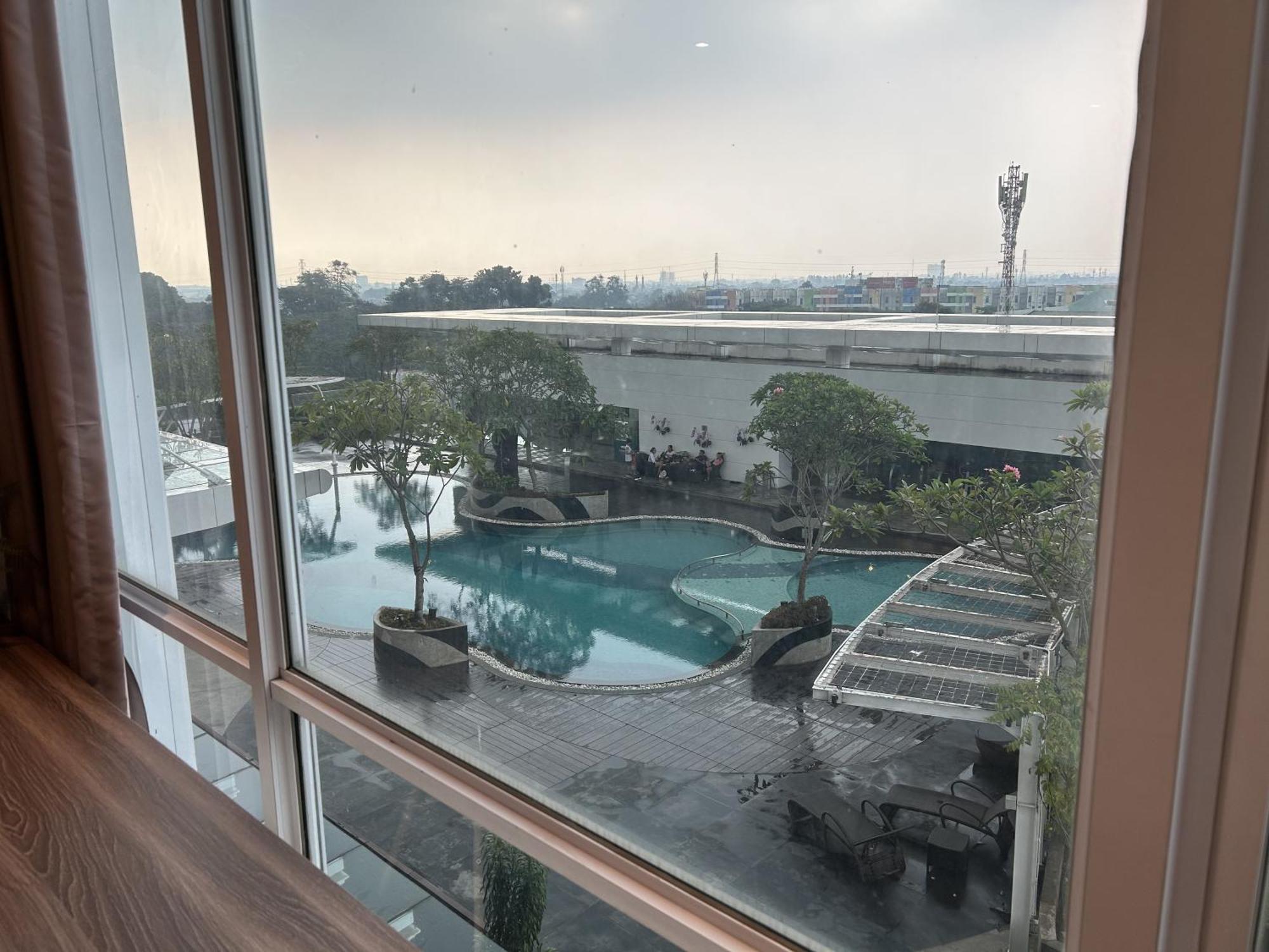 U Residence 2 Studio Apartment Pool View Tangerang Esterno foto